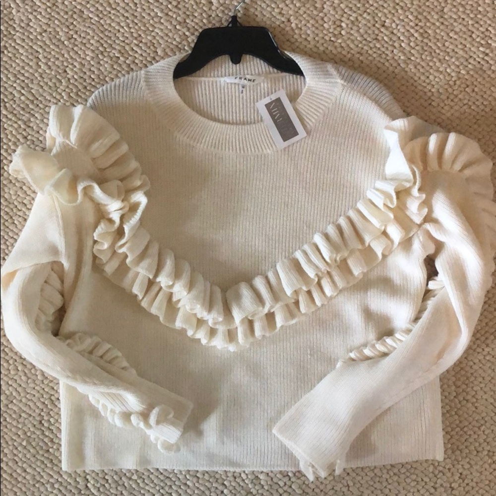 Frame ruffle Sweater